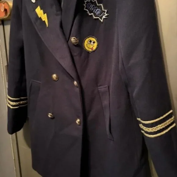 Vintage Inspired Military Coat with Patches - Picture 11 of 16